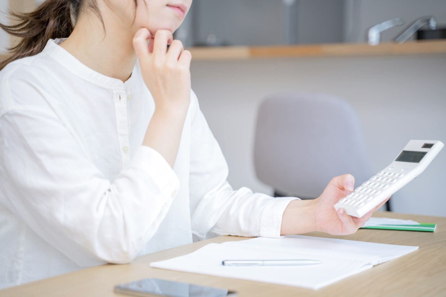 家計簿を効率化したい女性